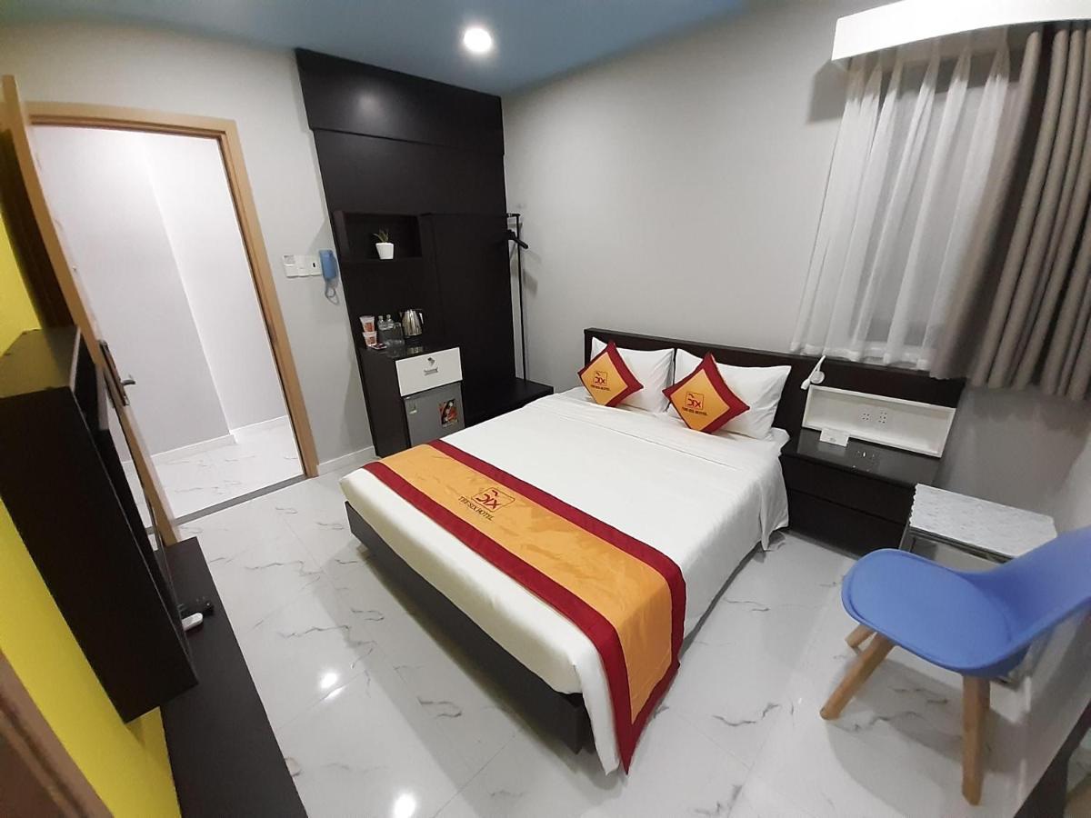 The Six 2* TP. Hồ Chí Minh